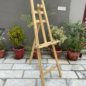 Adjustable Pine Wood Artist Easel: Studio, Display & Wedding