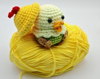 Mini Parrot with Hat Crochet Pattern, Cute Little Baby Bird Amigurumi, Chick Hat Funny Duck Bird Play Toy, Stuffed Animal