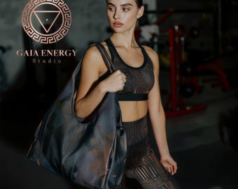 Purples Canvas Travel & Yoga Duffel Bag – Structured Weekender Gym Bag | Minimal Utility Carryall