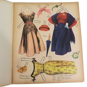 1953 Linda Darnell Paper Doll Book Uncut image 6