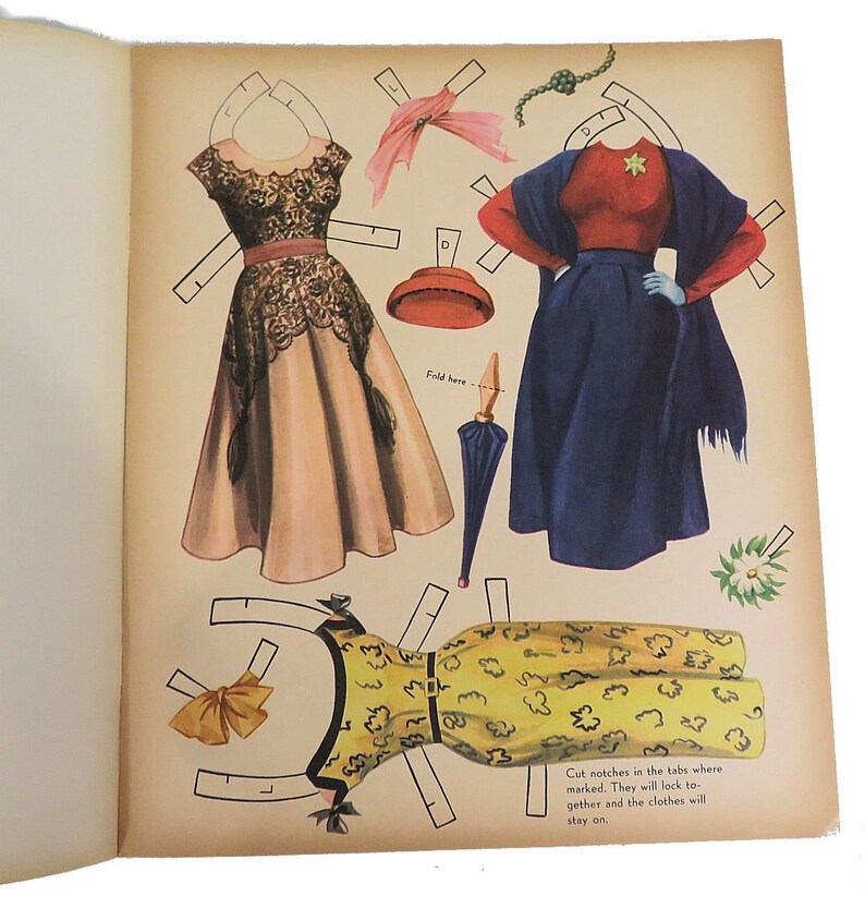 1953 Linda Darnell Paper Doll Book Uncut image 6