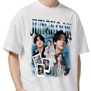 Grafisk t-shirt med 90-talsmotiv, Jungkook-inspirerad retro-popkulturtröja, unisextopp i koreansk stil, trendig vintage-outfit, unik presentidé
