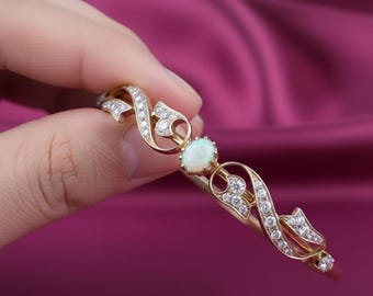 Pulsera de ópalo de corte ovalado para mujer, chapada en oro amarillo de 14 quilates, delicada pulsera ajustable de ópalos, piedra natal de octubre, regalo para ella.