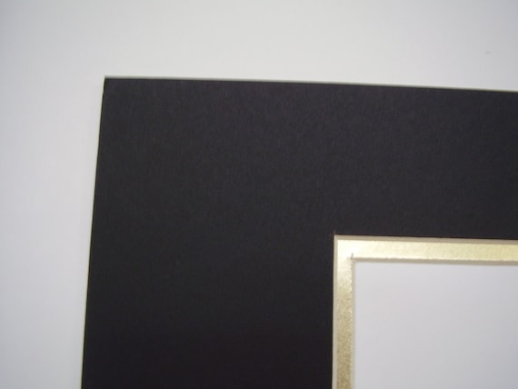 Picture Framing Mat Black with Gold liner 8x10 for 4x6 Photo or Art  Rectangle Cutout