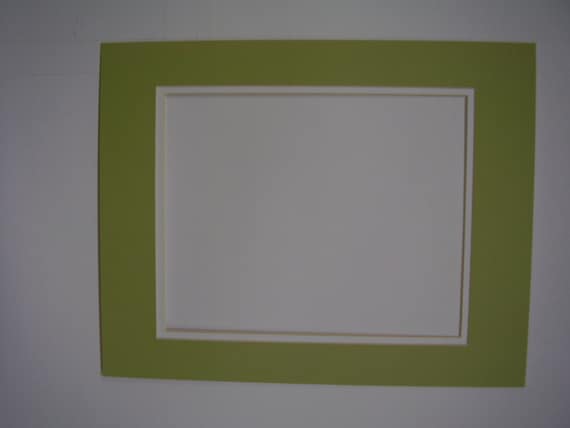 Picture Mat Apple Green and White 11x14 for 8x10 Photo or Art