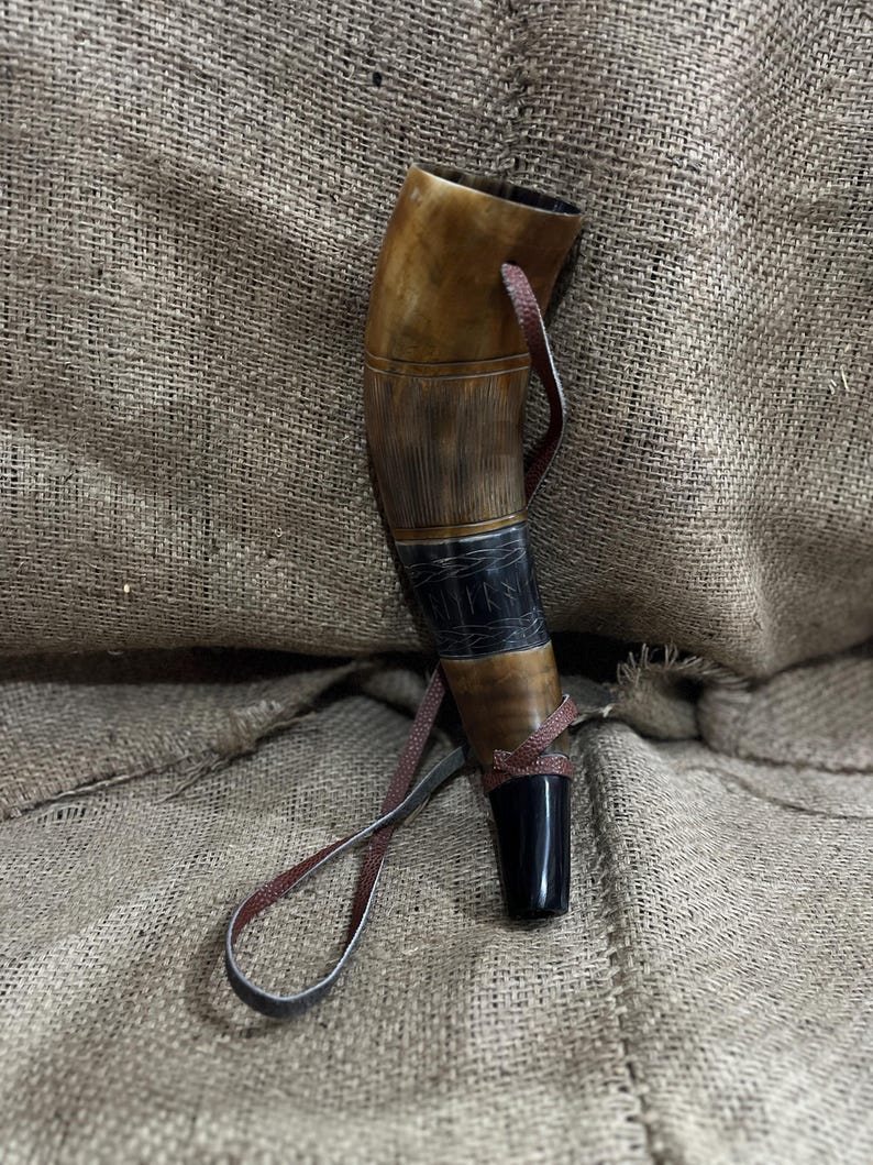 Medieval VIKING WAR HORN Battle Trumpet Hand Engraved Blow Horn 16 ...