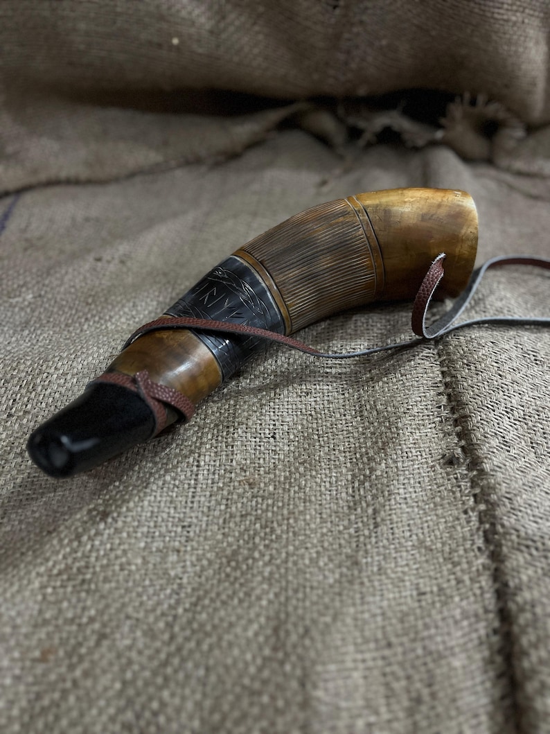 Medieval VIKING WAR HORN Battle Trumpet Hand Engraved Blow Horn 16 ...