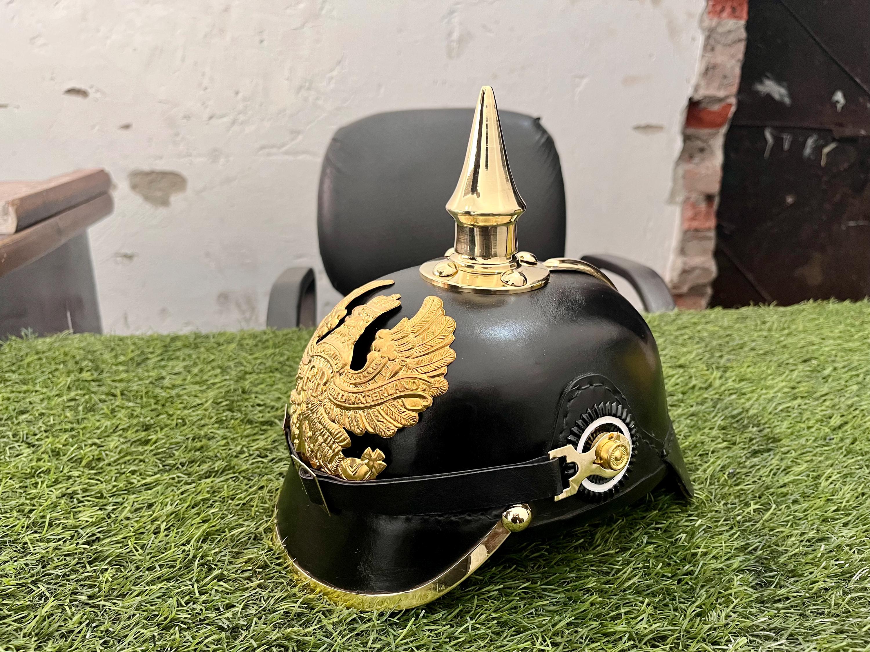 ドイツ製ピッケルハウベヘルメット - プロイセン帝国軍ヘルメット