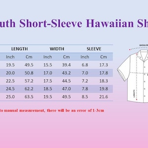 K&ouml;nnte beinhalten: Ein Diagramm f&uuml;r ein kurz&auml;rmeliges hawaiianisches Hemd f&uuml;r Jugendliche mit Ma&szlig;en in Zoll und Zentimetern. Die Tabelle enth&auml;lt die Gr&ouml;&szlig;en YXS, YS, YM, YL und YXL mit L&auml;ngen-, Breiten- und &Auml;rmelma&szlig;en. Eine Hemdskizze ist ebenfalls abgebildet.