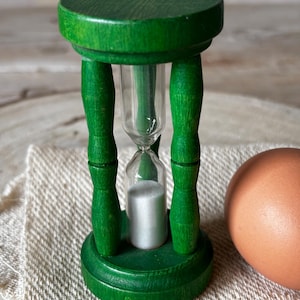 Vintage Egg Timer - Wooden Green Cookware - Kitchenware - Retro Kitchen