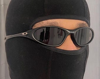 Vintage Oakley Minute 1.0 Sunglasses Black 90s Y2K Wrap Sports