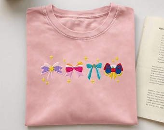 Chemise brodée princesse Disney, t-shirt princesse avec nœuds Disney, chemise voyage Disney, princesse Cendrillon, aurore, blanche neige