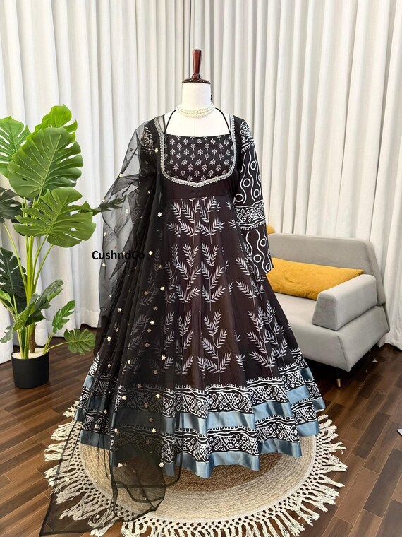 black anarkali dress pakistan 100 Black anarkali ideas