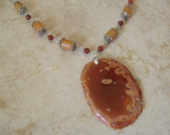 Carnelian Agate Stone Beaded Linked Pendant Necklace