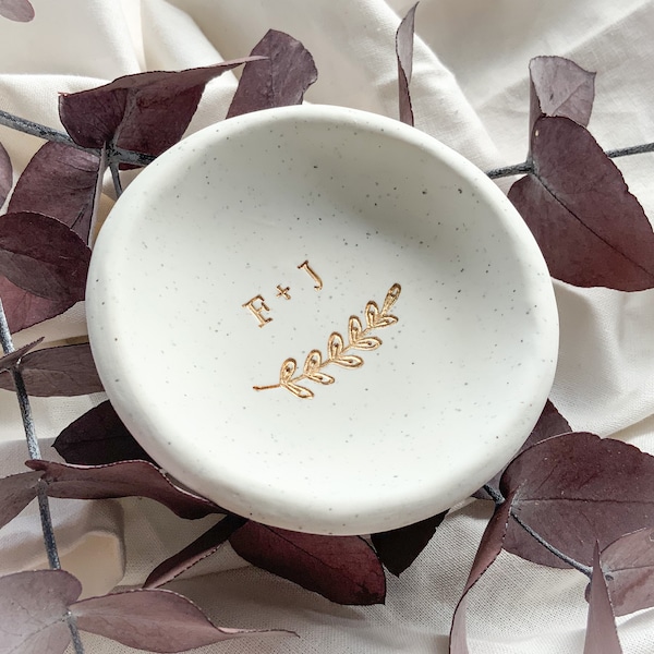 Couple's Stone-look Ring Dish - Custom Initials | Wedding | Engagement | Gift | Jewellery dish | Personalised