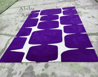 Alfombra geométrica morada moderna / Alfombra con estampado de eslabones en violeta oscuro y blanco / Alfombra de lana hecha a mano personalizada para una decoración de mediados de siglo y llamativa