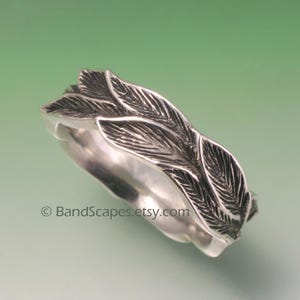 LAUREL LEAF Wedding Band, Handmade in Sterling Silver, Leaf Ring, Leaves Band, Unisex Band