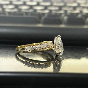 3CT Pear Cut Engagement Ring Set