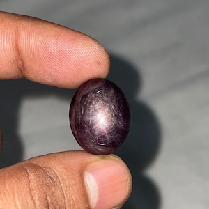 Natürlicher Sternrubin-Cabochon, 31,70 ct, Asterismus-Edelstein für individuellen Schmuck