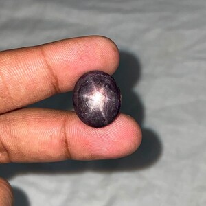Naturlig stjärnrubin ädelsten – Elegant 6-strålande asterism cabochon för samlare och specialsmycken
