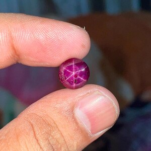 Natur Sterne Rubin Cabochon (5,80 Ct, 9,90 MM) | Echter loser Asterismus Edelstein für Ringe
