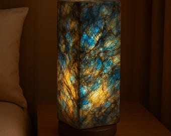Labradorit Kristall Lampe: Poliertes Edelstein Licht, Heilendes Wohndekor