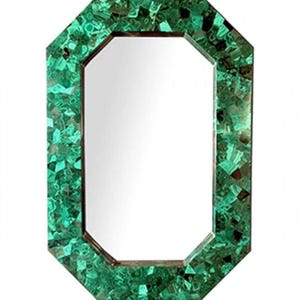 Emerald Green Crystal Epoxy Mirror – Handmade Octagon Wall Mirror with Gemstone-Inspired Resin Frame
