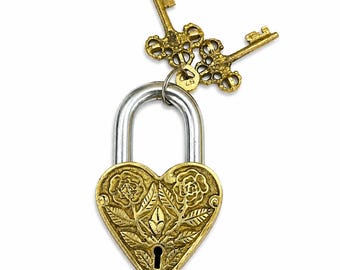 The Magic Bella Heart Shape Brass Padlock with 2 Keys – Vintage Floral Engraved Lock for Door, Cabinet, Gift Box, Wedding & Home Decor
