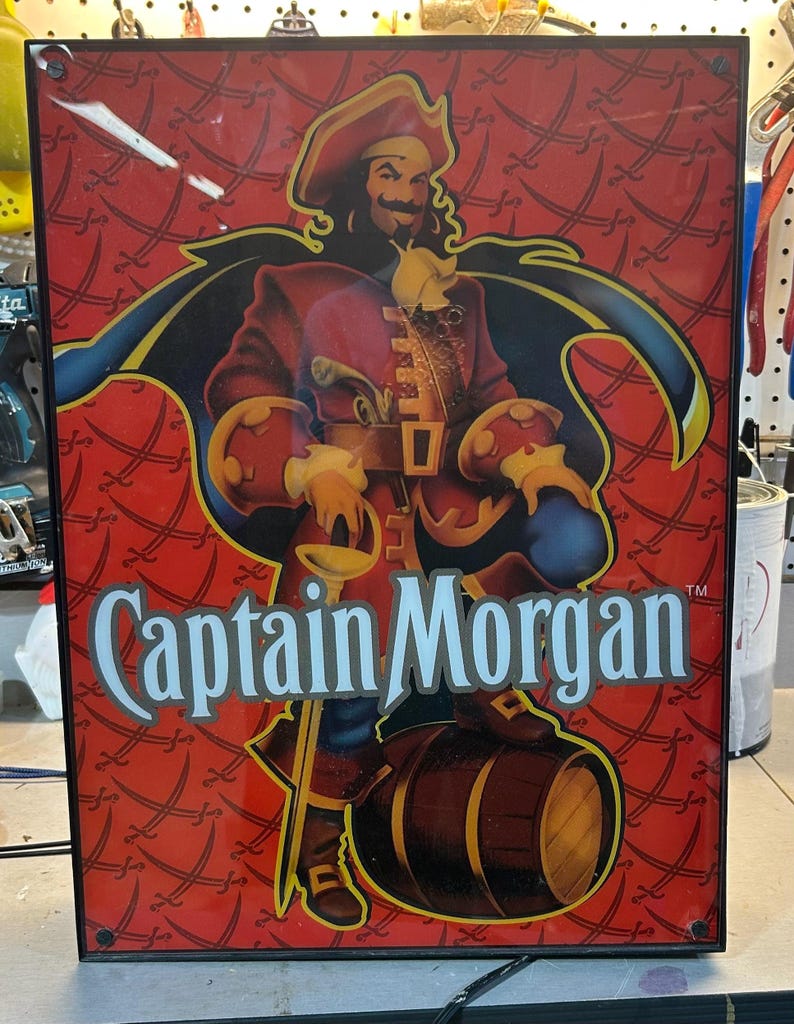 Vintage CAPTAIN MORGAN RUM Liquor Alcohol Lighted Bar Display Sign Man ...