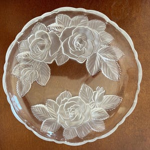 Studio Nova Salad Plate - "Winter Rose"