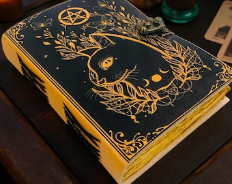 Grimorio de cuero de gato mágico / Libro de hechizos de bruja, diario grabado