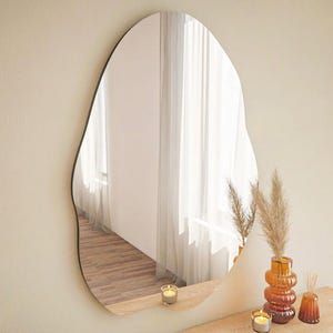 Asymmetrischer Spiegel Hausspiegel Wanddekor unregelmäßiger Stil Badezimmerspiegel Wandbehang Eingangsbereich Spiegel Ästhetischer Wanddesign-Spiegel
