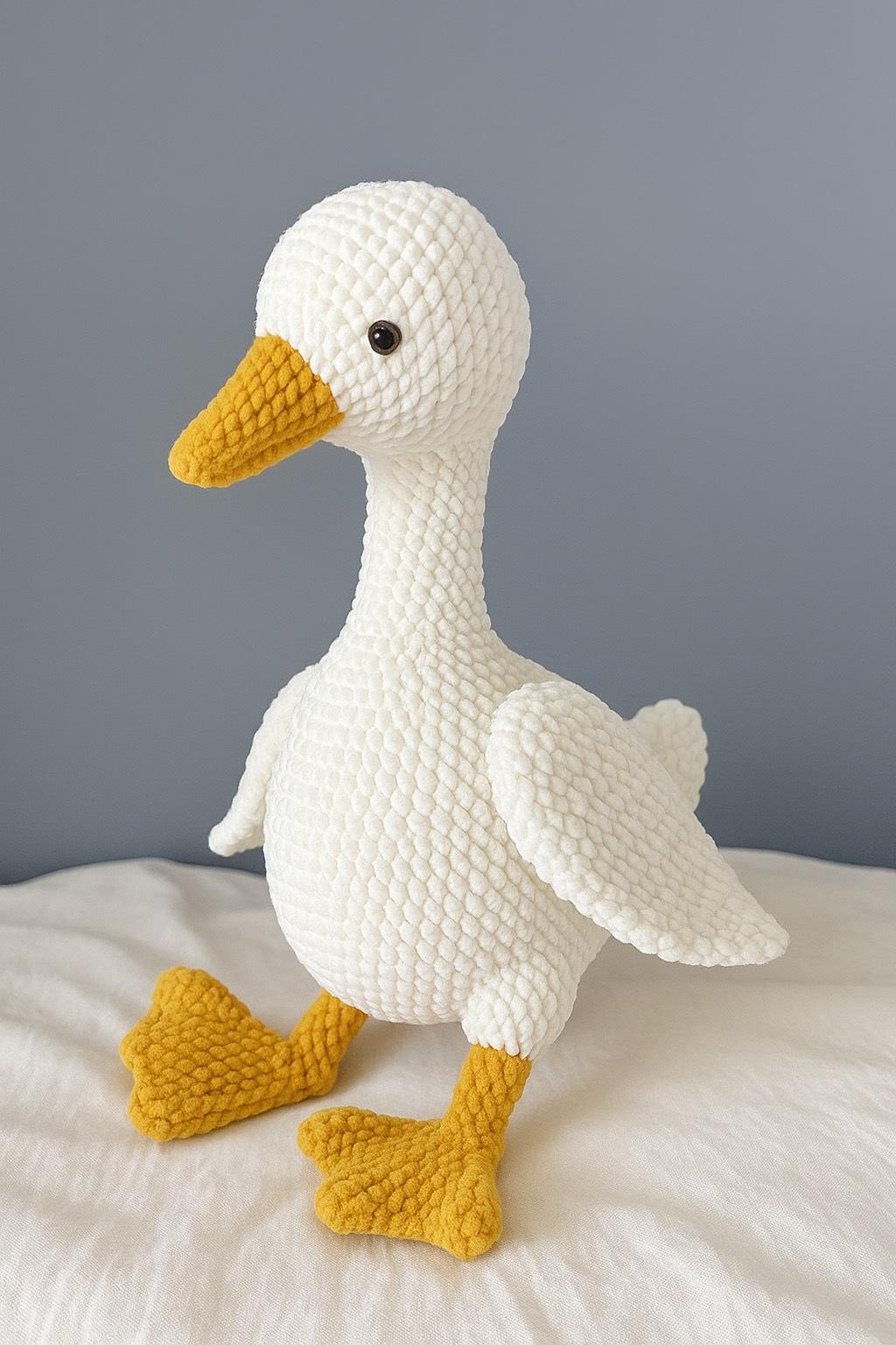 Low Sew Goose Crochet Pattern Amigurumi Tutorial