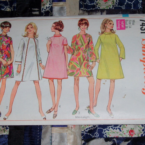 1967 Simplicity Pattern 7431 Women's Demi-Tent Dress in Two Lengths