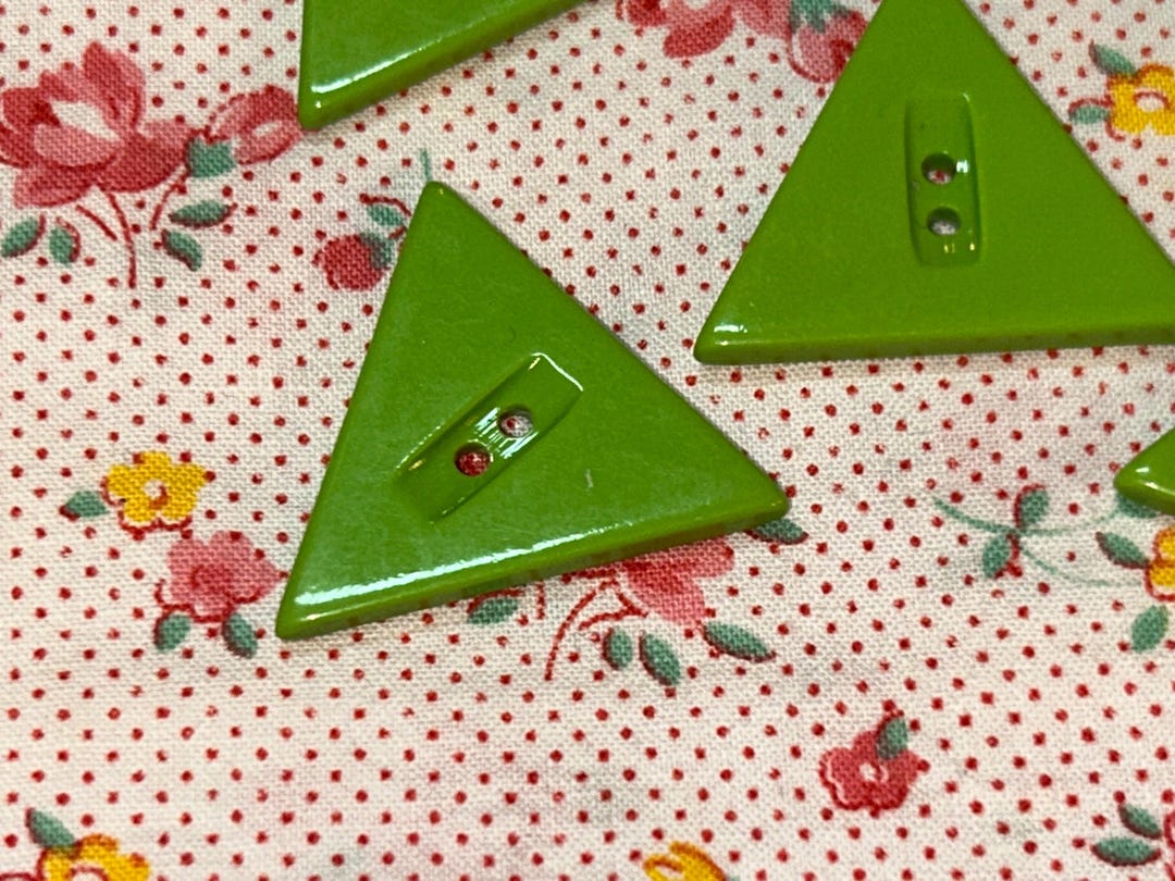 Lime Green Color Square Shape With Golden Circle Acrylic Button Set Of 10
