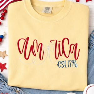 Embroidered American Tee, Cute America Shirt, Embroidery Tees for Women bild 3