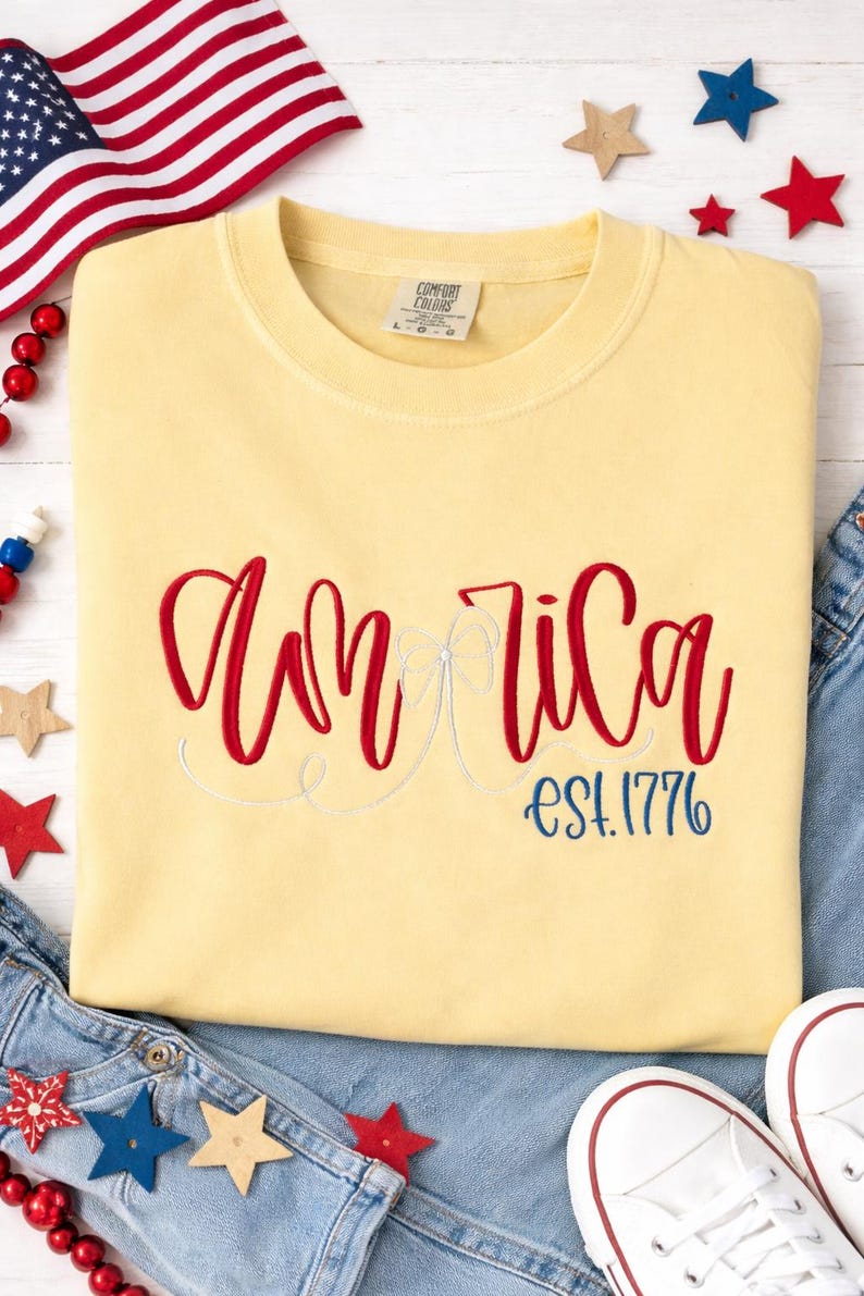 Embroidered American Tee, Cute America Shirt, Embroidery Tees for Women bild 3