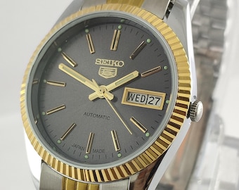 Reloj automático Seiko 5 vintage: esfera gris, calibre 6309, reloj de pulsera para hombre en funcionamiento.