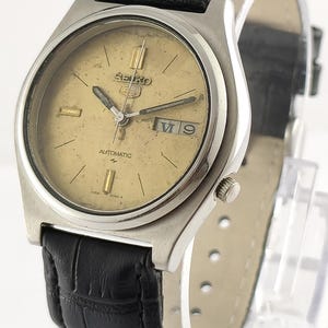 Vintage Seiko 5 Automatic Gold Dial Men&#39;s Watch: 1980s Leather Band