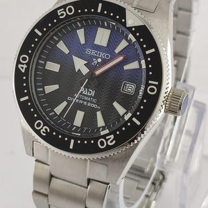 Vintage Seiko Prospex PADI Automatic Dive Watch: Blue & Black Dial, Stainless Steel