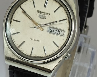 Vintage Seiko 5 Automatic 17 Jew Silver Dial With Day & Date Cal.6309 Men's 1980's Wristwatch "Free Shipping"