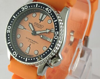 Montre De Plongée Mécanique Mortima Pour Femme Années 70 – Boîtier Argenté, Cadran Argent, Vintage Confirmé