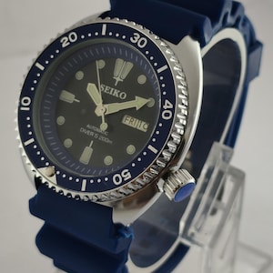 Vintage Seiko Diver Automatic Watch: Black Dial, Rotating Bezel, Cal. 7s26