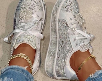 New Women's Rhinestone-Embellished White Sneakers - Sparkling Low-Top Lace-Up Casual Shoes