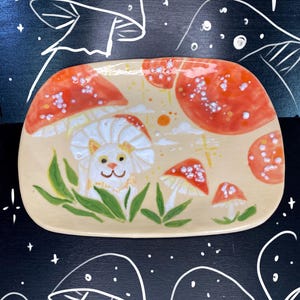Forest Familiar – Handmade Ceramic Plate with Magic Mushroom Cat