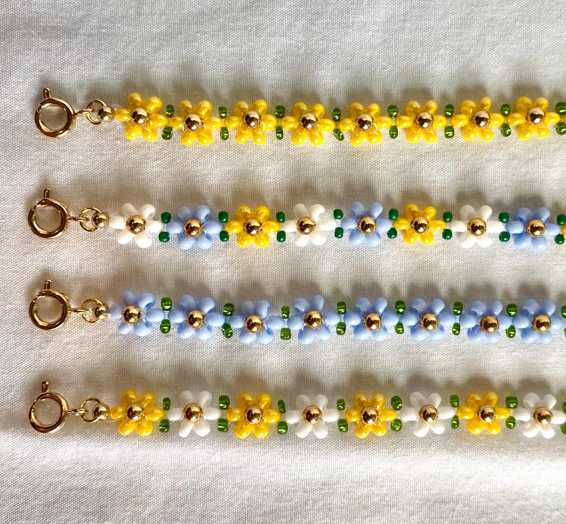シードビーズの花のブレスレット、花、彼女への手作りギフト、夏の