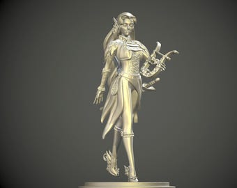 Puede incluir: Figura dorada detallada de una elfa sosteniendo un arpa y una espada. La elfa lleva un vestido adornado con detalles intrincados, incluyendo armadura en los hombros y acentos decorativos. La figura se encuentra sobre una pequeña base rectangular.