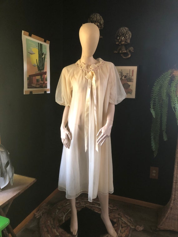 Vintage 60's Blush Sheer Nylon Pinup Robe Tie Front