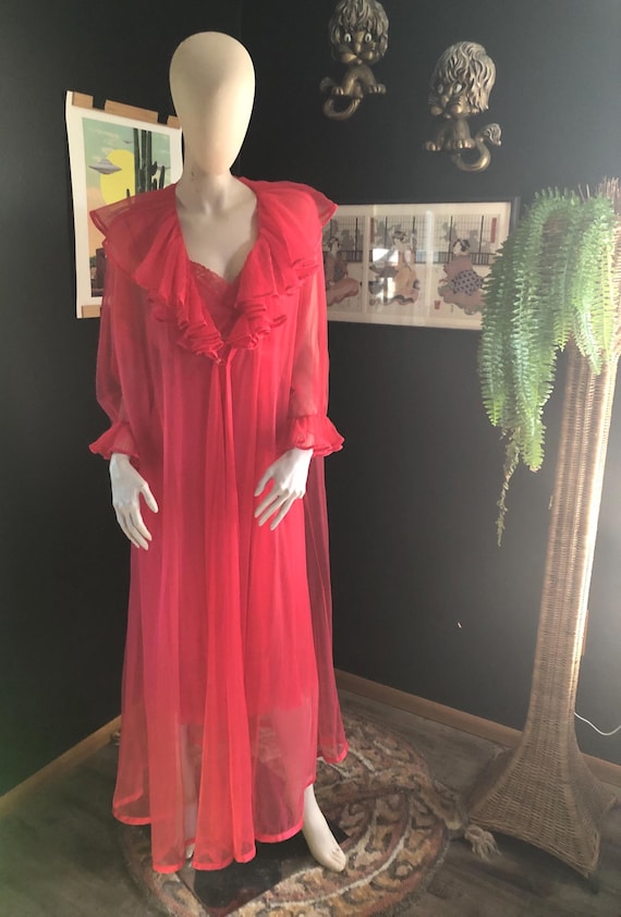 Vintage Van Raalte 60's Nightgown and Robe Set Red Ruffles Size 36 Large 2 pieces Collectible Pinup Lingerie