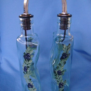 Hand Painted Oil and Vinegar Bottle Set Olive Oil Dispenser Blue Berries Vine Leaves Gift for Dad image 2